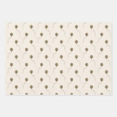 ゴールドバルーンとスパークリーな空のウェディング ラッピングペーパーシート (正面)