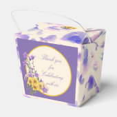 ゴールドフィンチ春庭園の結婚式クリーム フェイバーボックス (裏面サイド)