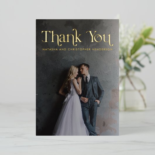 ゴールドフォイルのタイポグラフィ結婚ック写真のサンキューカード 箔招待状 (立ち正面)