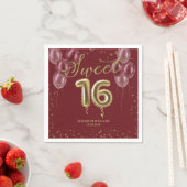 ゴールドフォイルスウィート16誕生日バルーンブルガンディナップ スタンダードカクテルナプキン (インサイチュ)