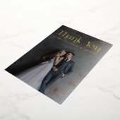 ゴールドフォイルタイポグラフィ結婚フォトサンキューカード 箔招待状 (回転した状態)