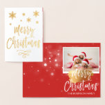 ゴールドフォイルメリークリスマススノーフレークフォトカード 箔カード<br><div class="desc">金箔クリスマスハンドレタースクリプトスノーフレークフォトカード。このクリスマスカードの写真と文字は、あなたの写真と名カスタマイズ前と共に更新および更新することができる。このカードはゴールドフォイルクリスマスカードの内側にあなたの名前を表示する。</div>