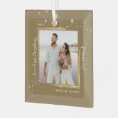 ゴールドフレームの写真 私たちの最初のクリスマス 結婚 ガラスオーナメント (正面左)