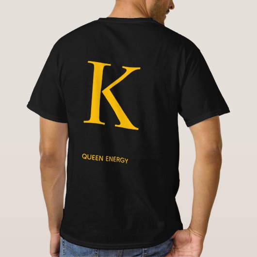 ゴールドレターK女王エナジーTシャツ - ラグジュアリーブラック Tシャツ (裏面)