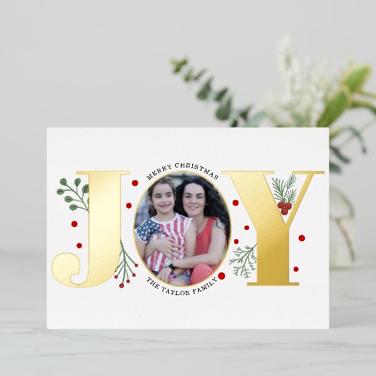 ゴールド箔の「JOY」と赤い実のクリスマス写真 箔シーズンカード (立ち正面)