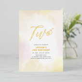 ゴールド＆イエローハートの2歳誕生日パーティー 箔招待状 (立ち正面)