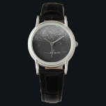 ゴールド ブラック グリッター スクリプト モノグラム ガーリー ネーム 腕時計<br><div class="desc">ブラックとシルバーのスパークル グリッター スクリプト モノグラム ネーム ウォッチ。豪華で洗練されたスタイルを愛する人への、卒業式、誕生日、結婚式、ブライダルシャワー、結婚記念日、ベビーシャワー、バチェロレッテパーティーのプレゼントに最適です。</div>