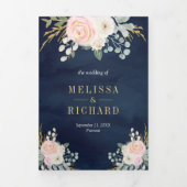 ゴールド ブラッシュ ピンク フラワーズ オールインワン ネイビー ウェディング 三つ折り招待状 (カバー)