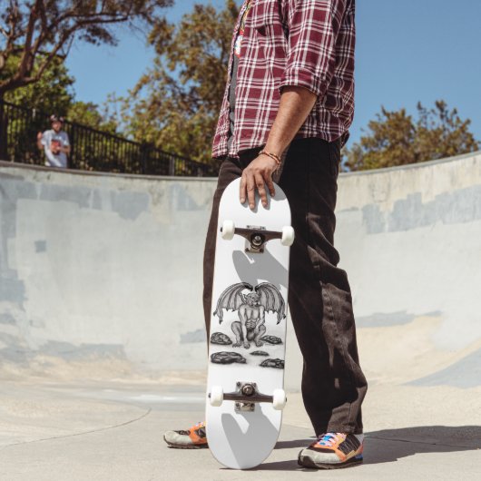 ゴーレムガルゴイル スケートボード (室外2)