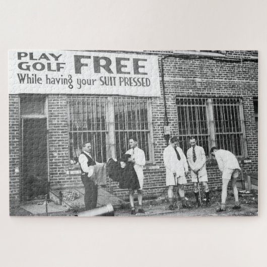 ゴ遊ルフフリー(スーツを押しながら) ジグソーパズル (横)