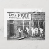 ゴ遊ルフフリー（スーツを押しながら） ポストカード (正面/裏面)