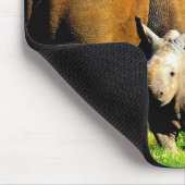 サイの母と子牛の野生生物写真 マウスパッド (コーナー)