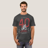 サイクおもしろいリストギフト40歳40歳の誕生日 Tシャツ (正面フル)