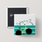 サイクリングは私のセラピー 缶バッジ (正面&裏面)