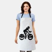サイクリングハロウィーン エプロン (着用した状態)