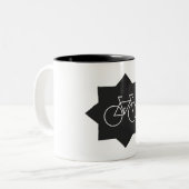 サイクリングバイクもしくは自転車に乗る人 ツートーンマグカップ (正面左)