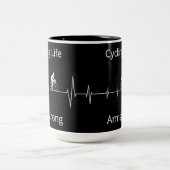 サイクリングライフ、ハートビートのカスタマイズ ツートーンマグカップ (中央)