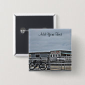 サイクリー・テイラーによるボーディングウォーク 缶バッジ (正面&裏面)