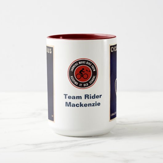 サイクルグラディエーターレトロヴィンテージサイクリング名前の追加 マグカップ (中央)
