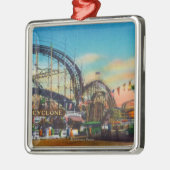 サイクロンのジェットコースターの眺め# 1 メタルオーナメント (左)