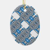 サイケデリックおもしろいフラクタルパターンと文字 セラミックオーナメント (裏面)