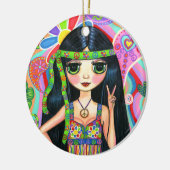 サイケデリックなヒッピーの女の子のヘッドバンドのピースサインの60年代 セラミックオーナメント (左)