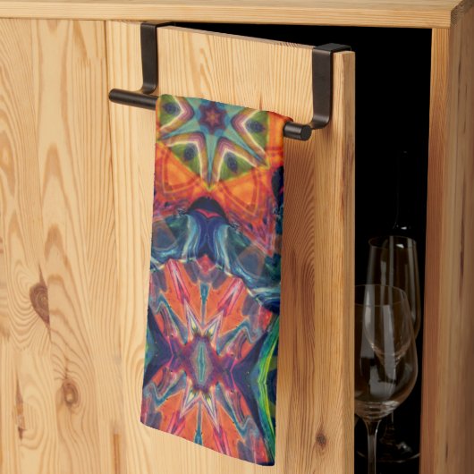 サイケデリックカラフル万華鏡のように千変万化するパターン キッチンタオル (三つ折り)