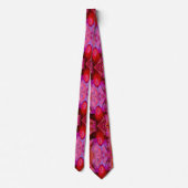 サイケデリックトリップ(幻覚体験)のようなレトロレッドハイビスカスフラワー ネクタイ (裏面)