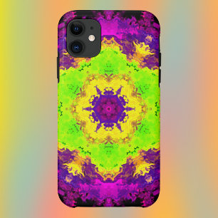 サイケデリック万華鏡のように千変万化するパターングリーンイエローとパープル iPhone 11 ケース