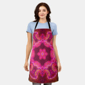 サイケデリック万華鏡のように千変万化するパターン花紅緑 エプロン (着用した状態)