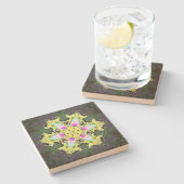 サイケデリック万華鏡のように千変万化するパターン花黄とピンク ストーンコースター (横)