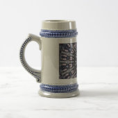 サイケデリック万華鏡のように千変万化するパターン/神秘的な思い出 ビールジョッキ (左)