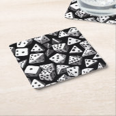 サイコロの喜び：幾何学的カスケード スクエアペーパーコースター (アングル)