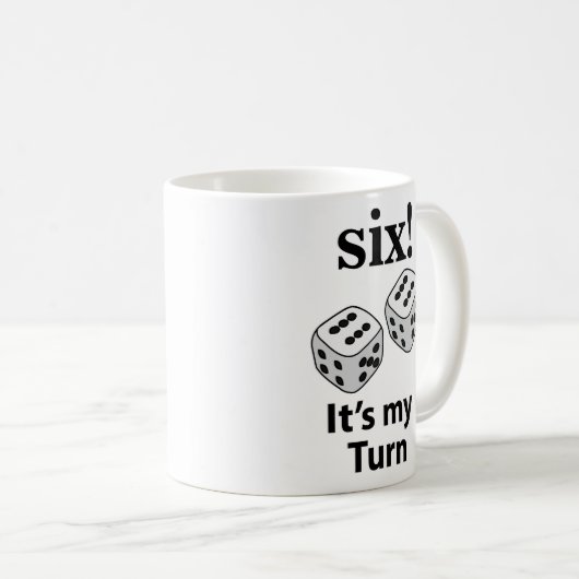 サイコロ転がの6人が私のターンの転がサイコロ コーヒーマグカップ (正面右)
