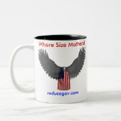 サイズが重要であるところReducegov.comのコーヒー・マグ ツートーンマグカップ (左)