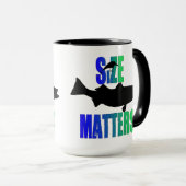 サイズの問題おもしろい魚釣りマグ大 マグカップ (正面右)