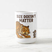 サイズは重要でない – Tigerおもしろいとマウスのデザイン コーヒーマグカップ (中央)