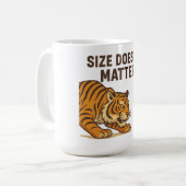 サイズは重要でない – Tigerおもしろいとマウスのデザイン コーヒーマグカップ (正面左)