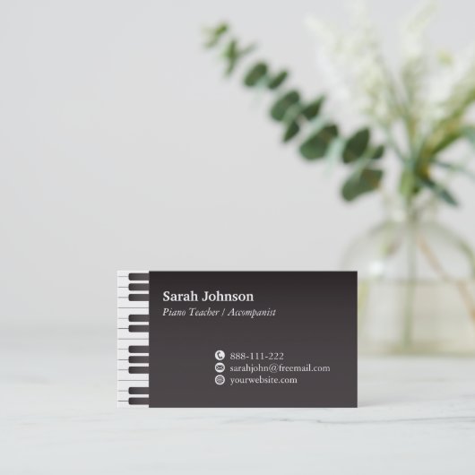 サイドクラシック鍵ミュージック先生 名刺 (スタンド正面)