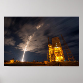 サイニャス貨物船の離陸、ISSへのミッション ポスター