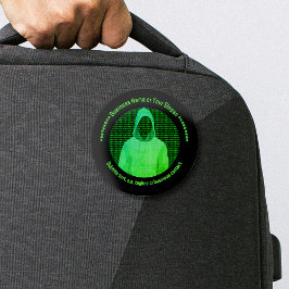 サイバーセキュリティをテーマにしたフード付き男：トレードショープロモーション 缶バッジ