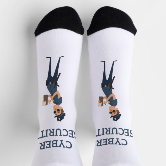 サイバーセキュリティクール:パトロール中の警官 ソックス (上部)