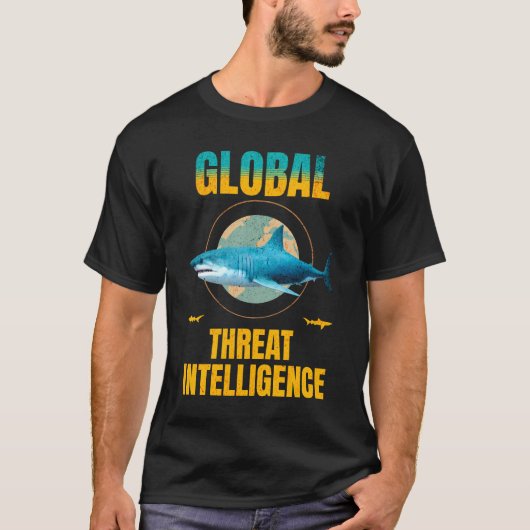サイバーセキュリティ専門家シャーク Tシャツ (正面)