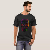 サイバーパンクスカルネオンライツグリッチ効果未来派 Tシャツ (正面フル)