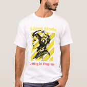 サイバーパンク・ゲーマー "サイレントモード" イラスト Tシャツ (正面)