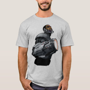 サイボーグと武器バスト Tシャツ