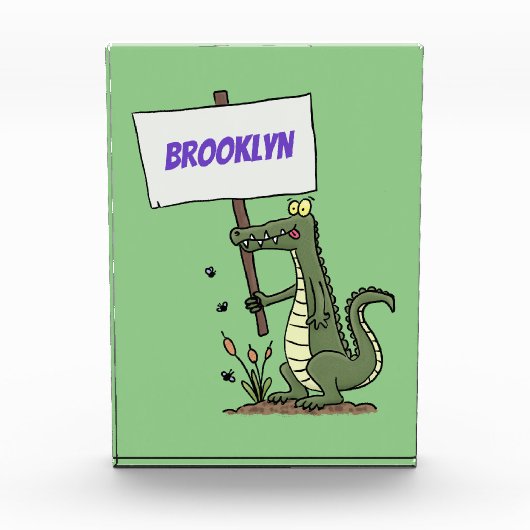 サインおもしろい漫画を持つワニのアリゲータ フォトブロック (正面)