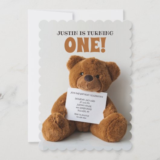 サインを持つテディベア 招待状 (正面)