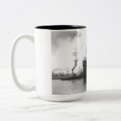 サウサンプトンの波止場でタイタニック ツートーンマグカップ (左)