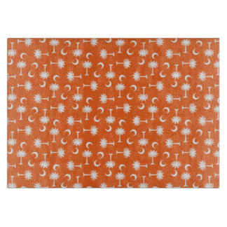 サウスカロライナのパルメットの月の旗のオレンジ カッティングボード